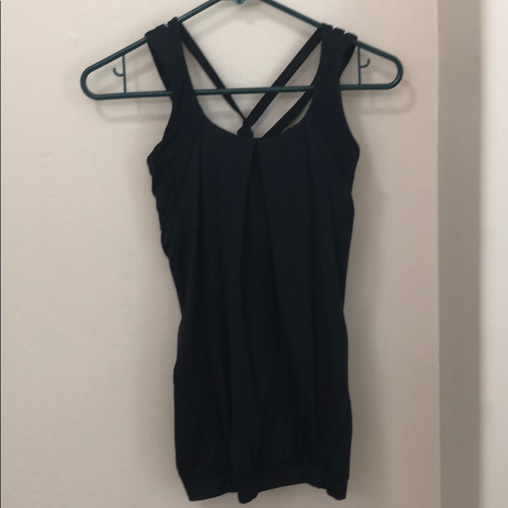 Lululemon tank